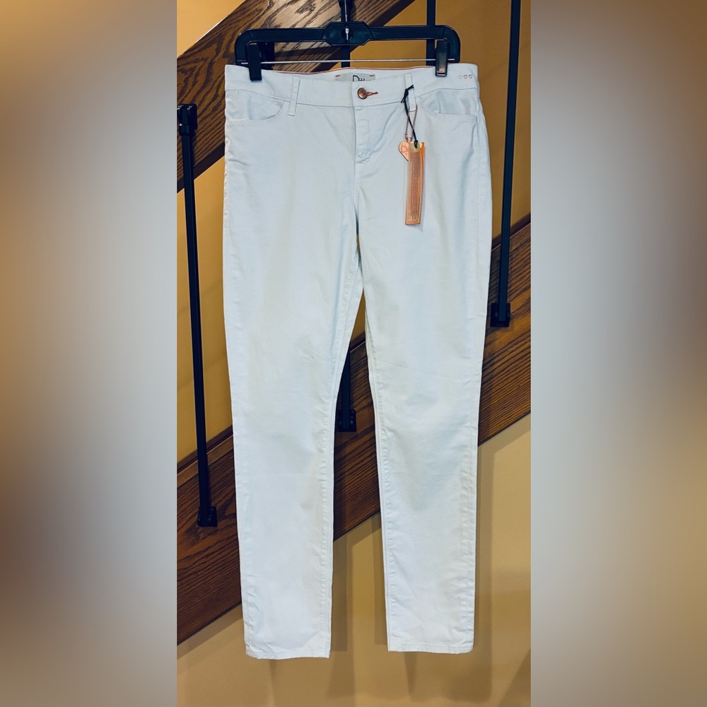 Dittos Skinny Jeans Mid Rise Pale Blue SZ. 29 NWT